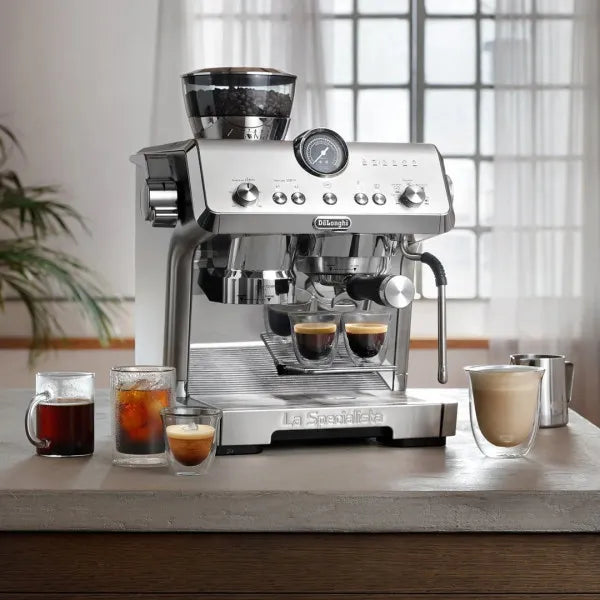 DeLonghi Machine expresso La Specialista Opera – 2 L, pompe 19 bars, broyeur 15 réglages, Cold Brew & buse vapeur – EC9555.M