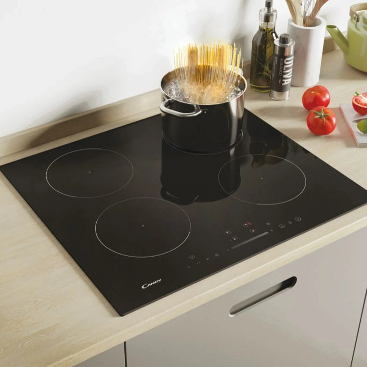 Candy Plaque de Cuisson Induction 4 zones – Verre Céramique 60 cm – CIS642SCTT/1