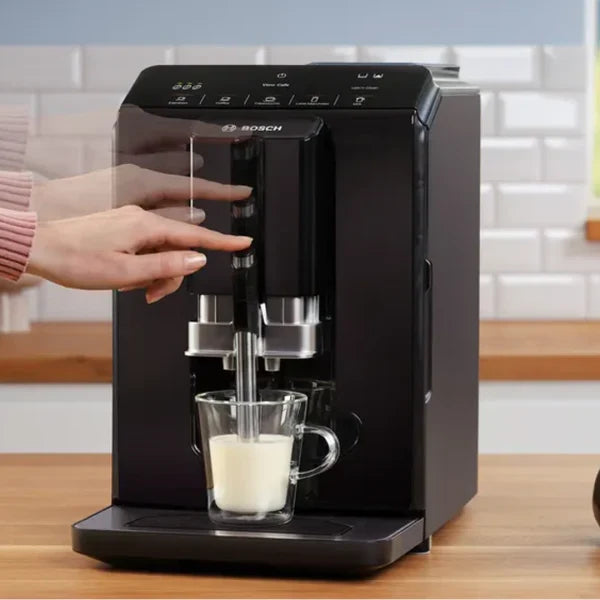 Bosch Machine à café tout‑automatique VeroCafe Série 2 – Broyeur céramique 250 g, réservoir 1,4 L, mousseur intégré – TIE20119