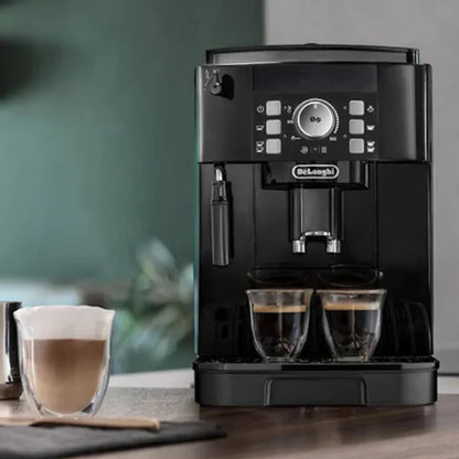 DeLonghi Magnifica S – Expresso broyeur 1,8 L, 15 bars, 13 réglages de mouture, buse vapeur – ECAM12.121.B